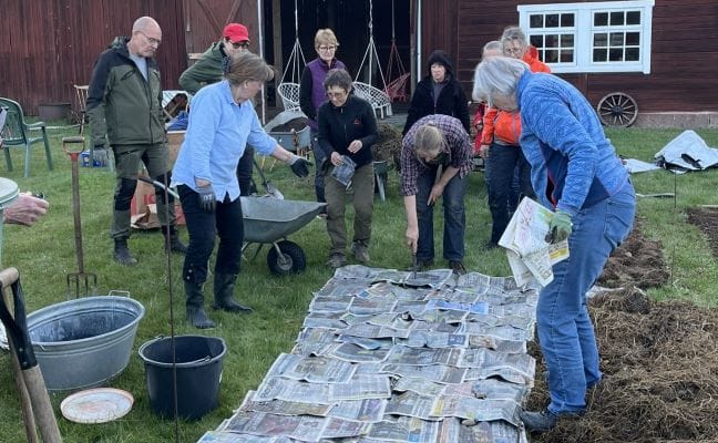 Odlingsakademien Hillevi Helmfrid workshop från gräsmatta till trädgårdsland